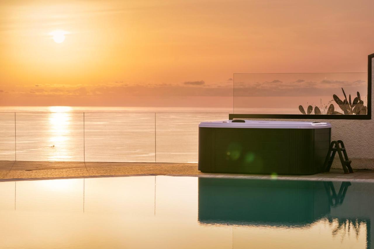 Sky Villa By An Island Apart Funchal  Eksteriør billede